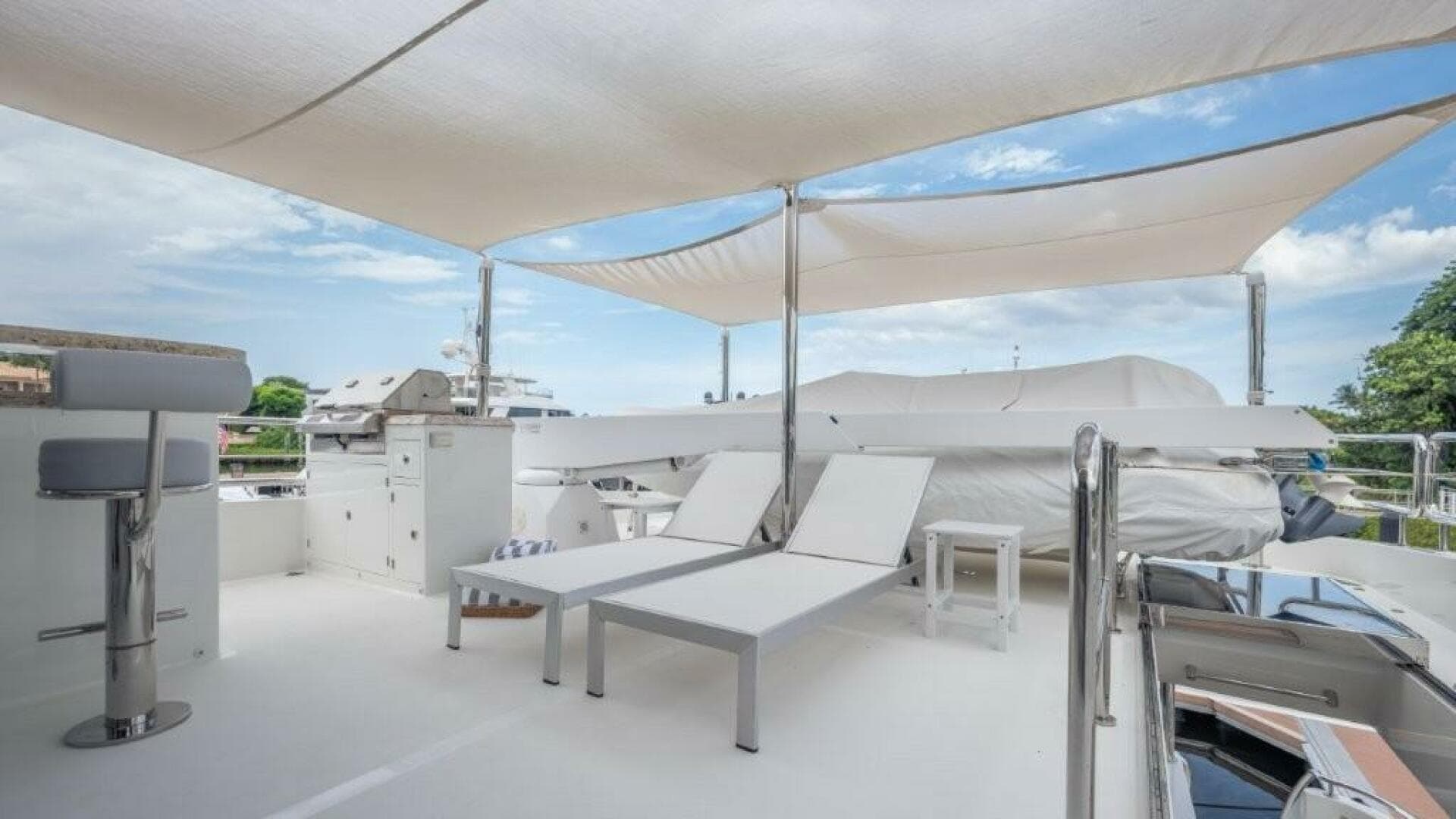 2017 Ocean Alexander — photo 59