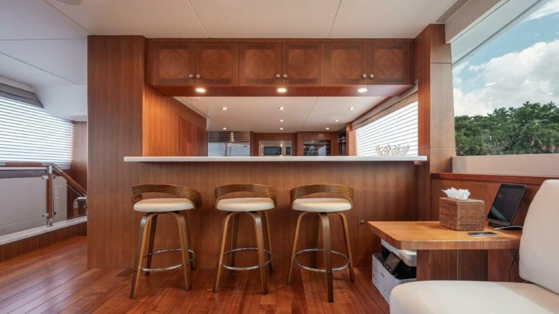 2017 Ocean Alexander — photo 42