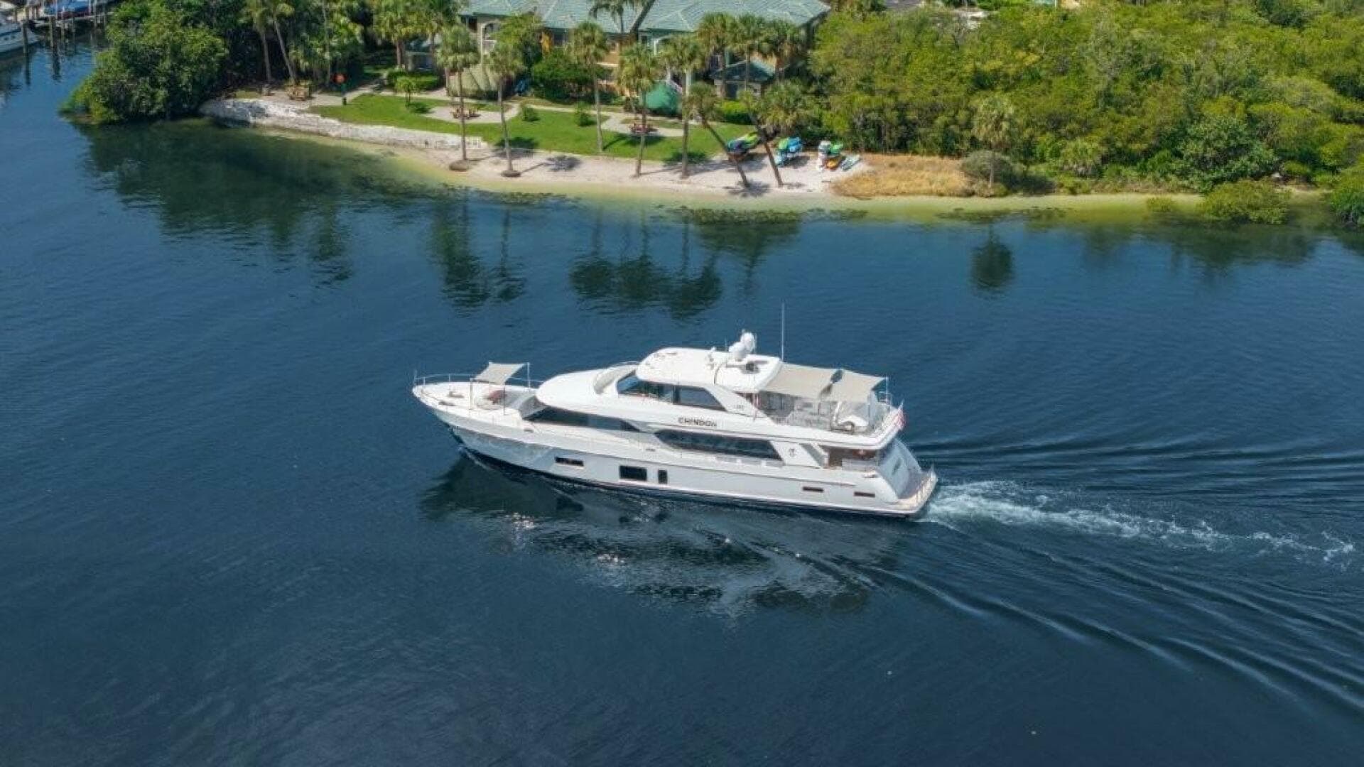 2017 Ocean Alexander — photo 19