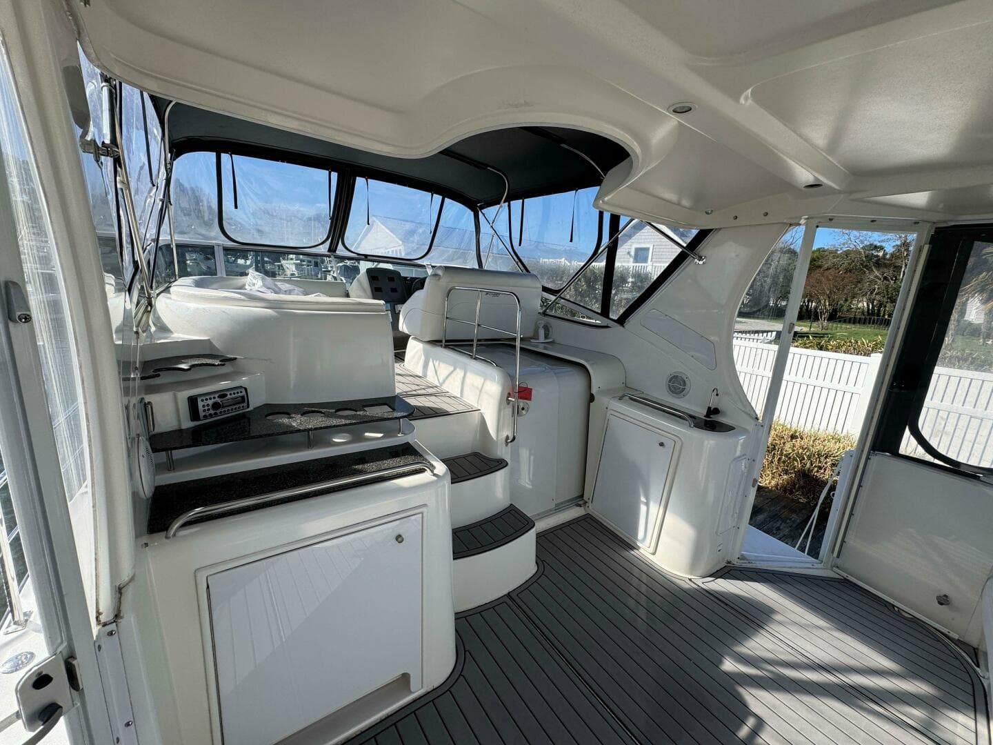 2007 Cruisers Yachts 395 — photo 10