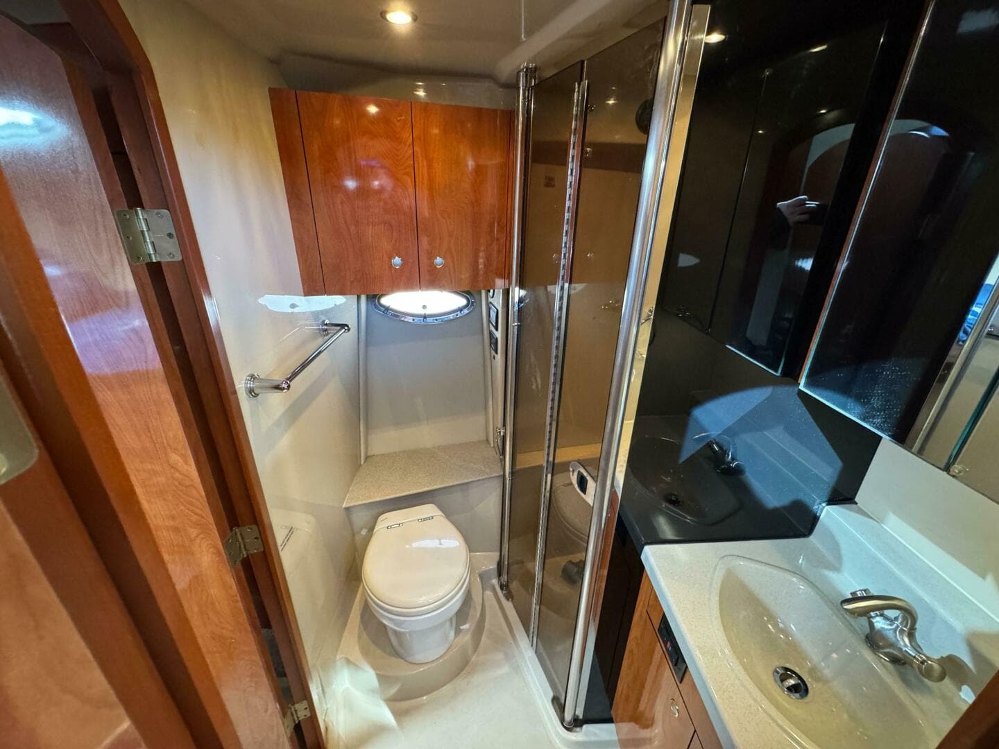 2007 Cruisers Yachts 395 — photo 15