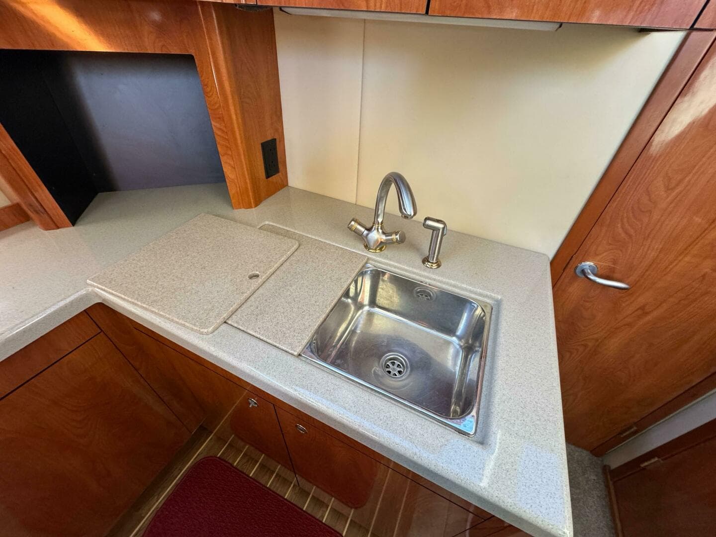 2007 Cruisers Yachts 395 — photo 25