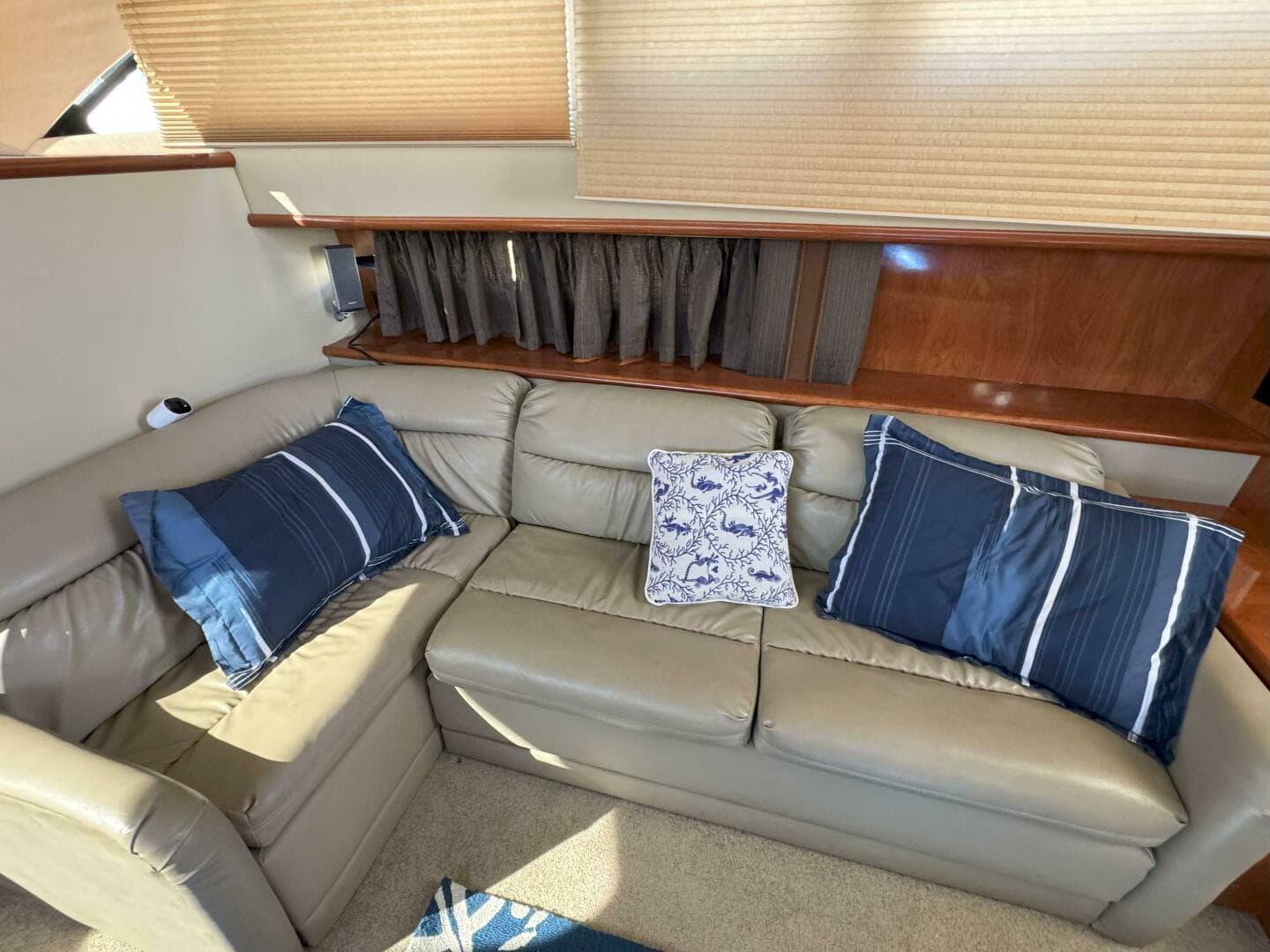 2007 Cruisers Yachts 395 — photo 39