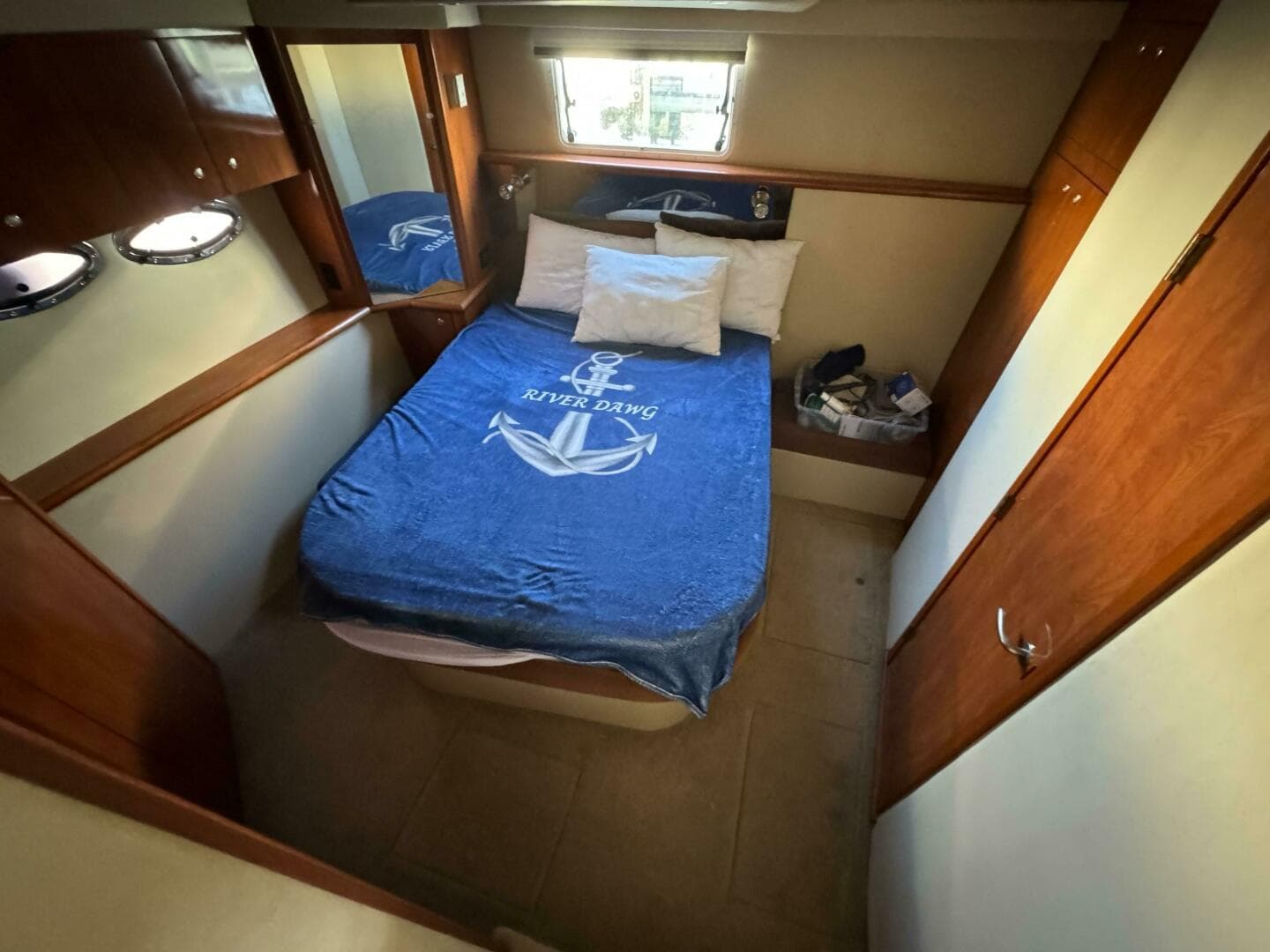 2007 Cruisers Yachts 395 — photo 36