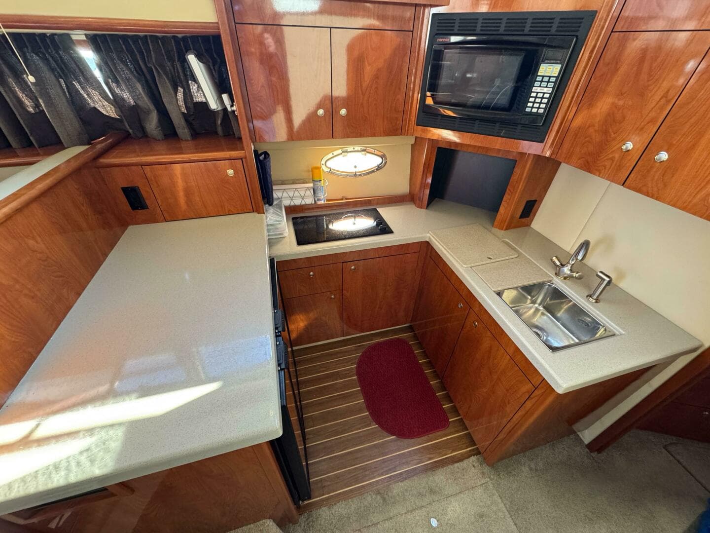 2007 Cruisers Yachts 395 — photo 23
