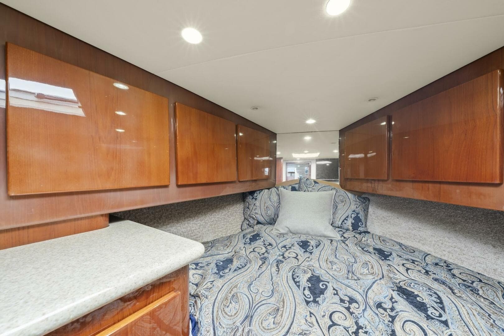 2006 Buddy Davis 48 Express — photo 41