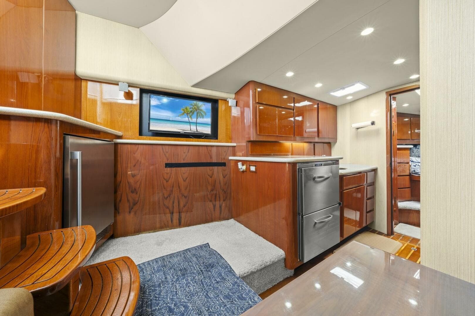 2006 Buddy Davis 48 Express — photo 47