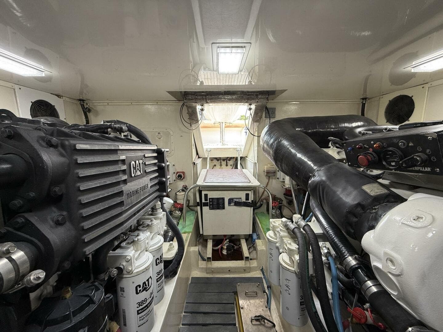 2006 Buddy Davis 48 Express — photo 66