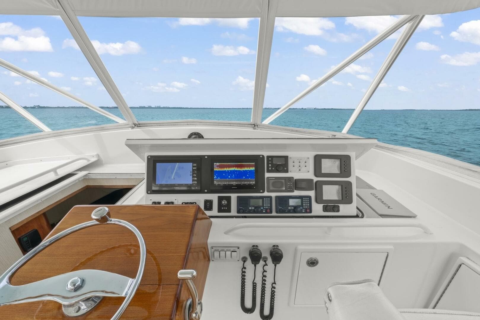 2006 Buddy Davis 48 Express — photo 14