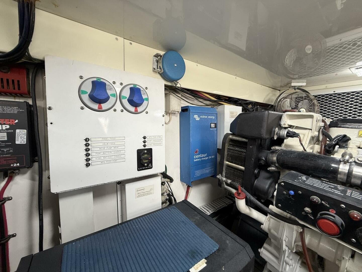 2006 Buddy Davis 48 Express — photo 63