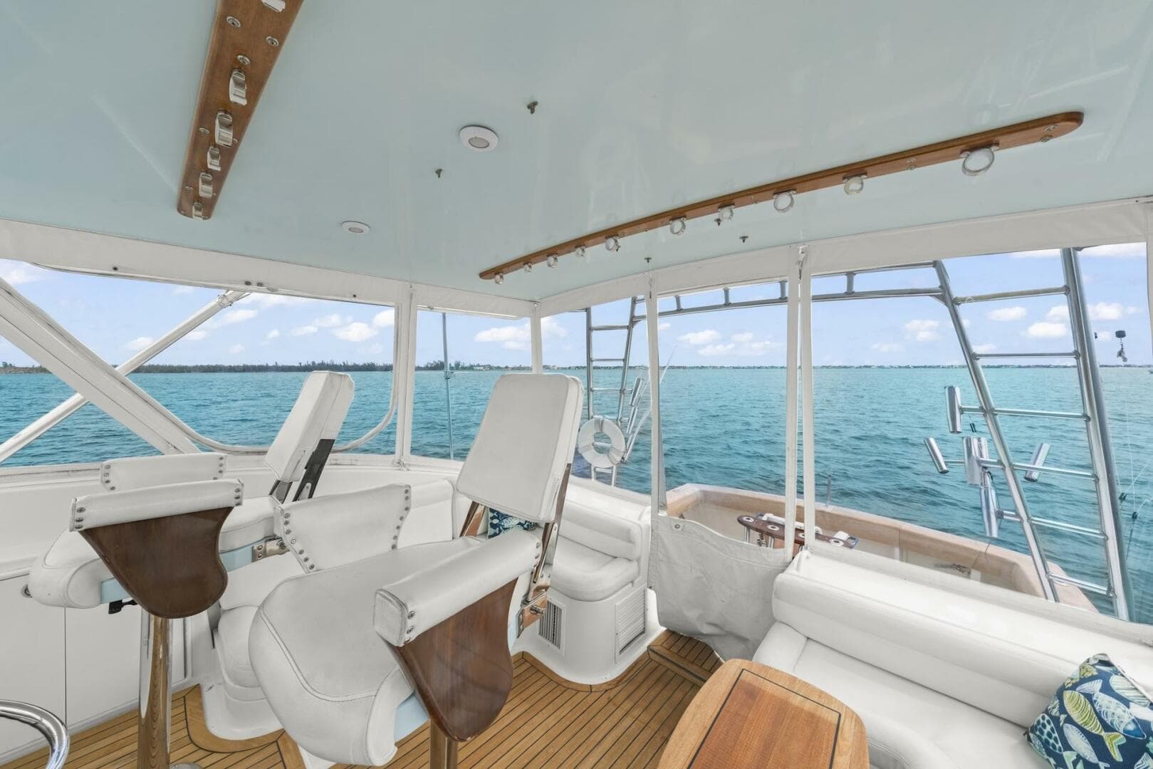 2006 Buddy Davis 48 Express — photo 25