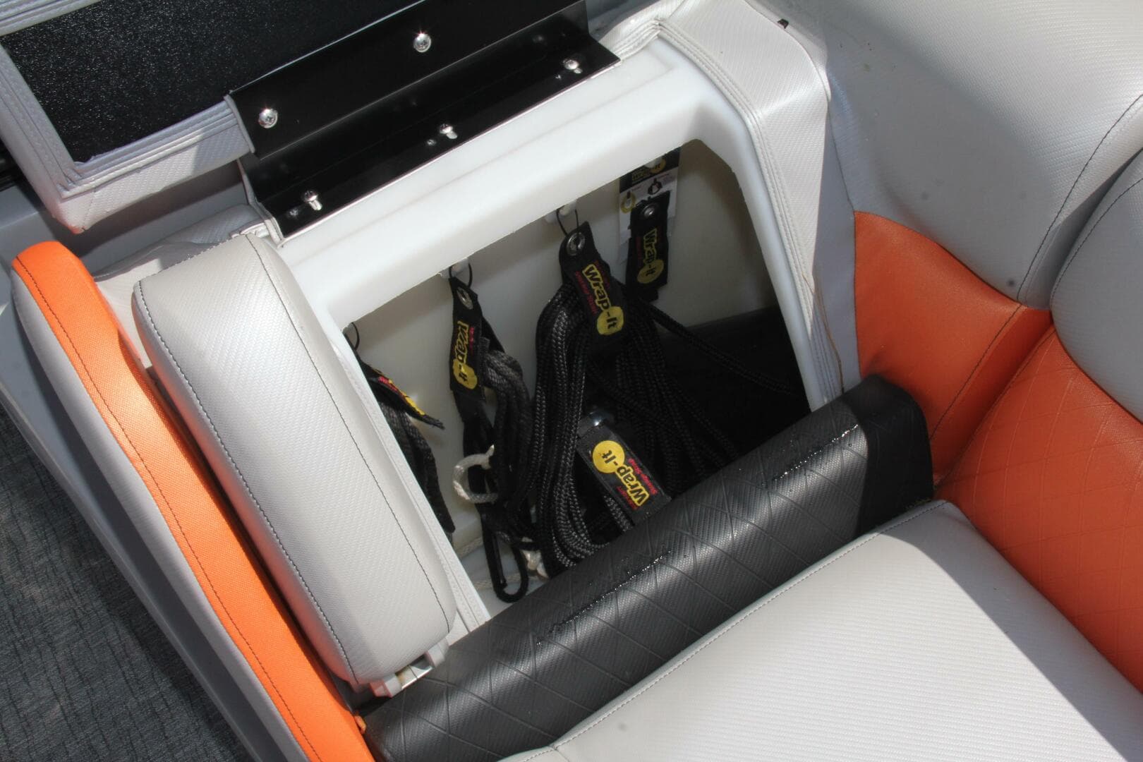 2021 Berkshire 25 Sport Cl — photo 38