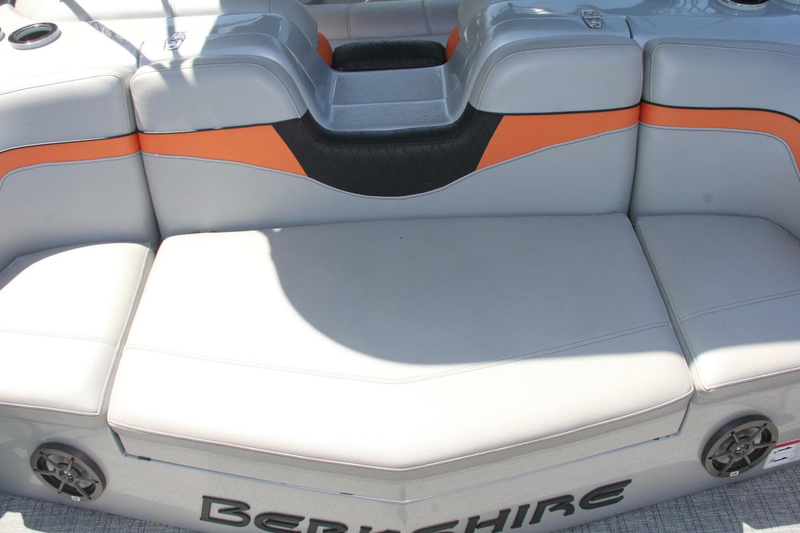 2021 Berkshire 25 Sport Cl — photo 22