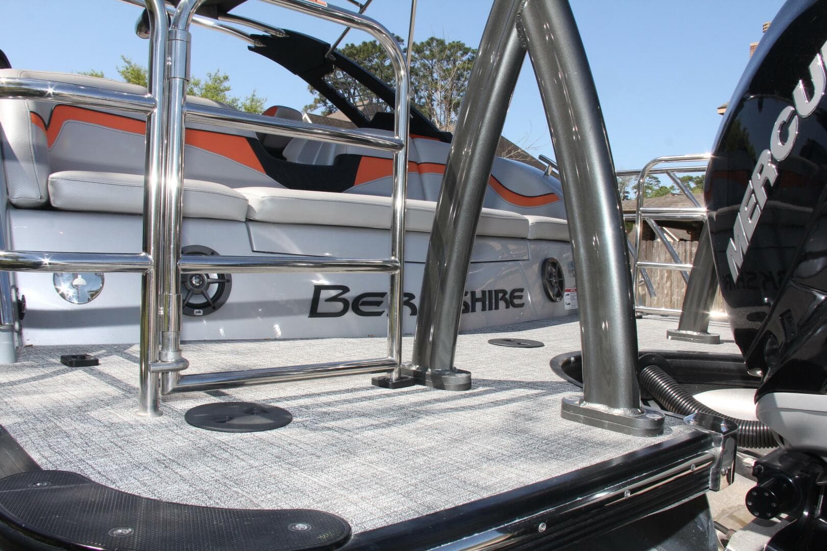 2021 Berkshire 25 Sport Cl — photo 73