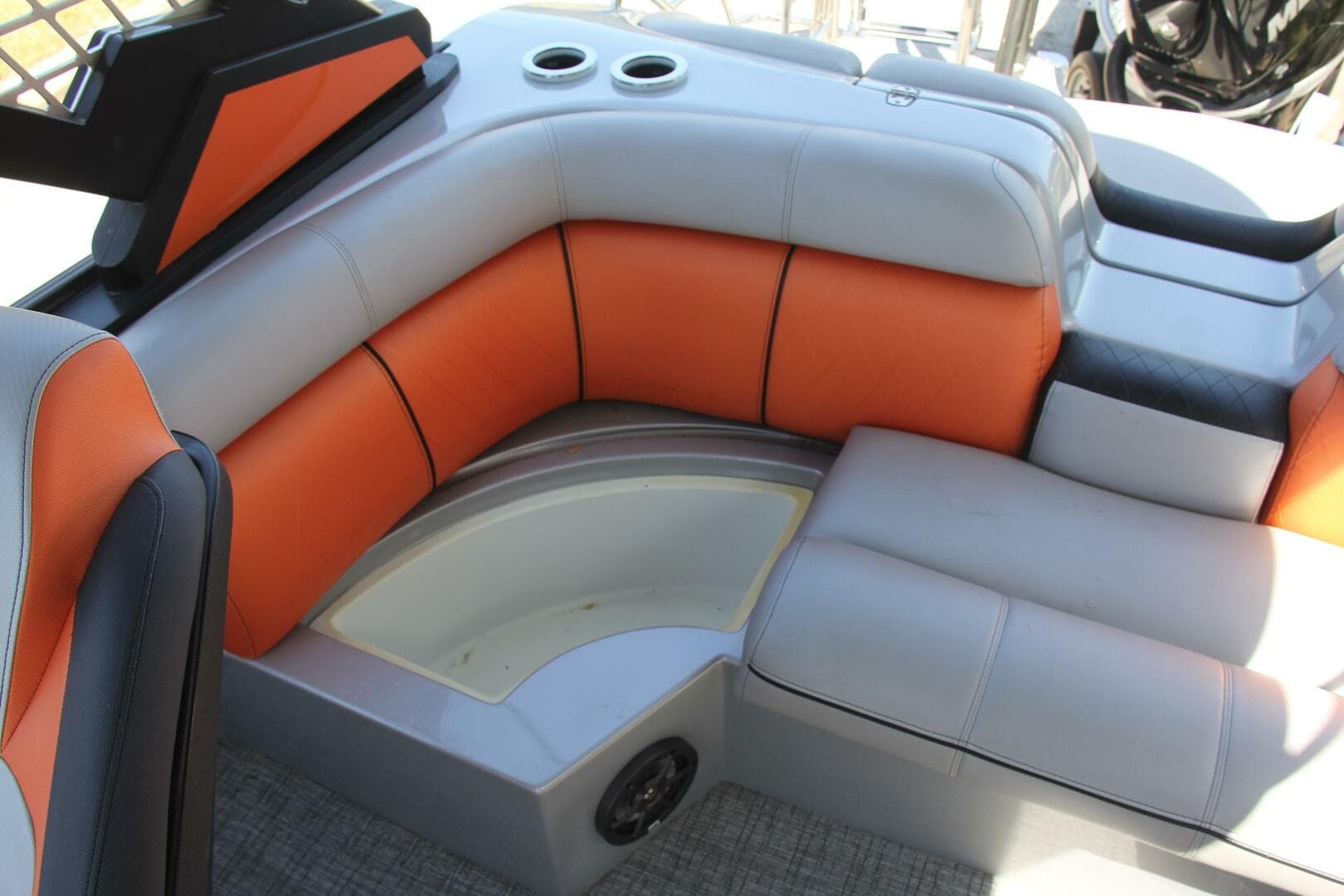 2021 Berkshire 25 Sport Cl — photo 49