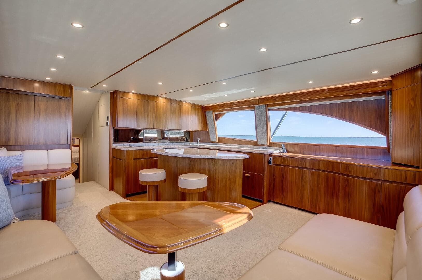 2019 Viking Convertible — photo 3