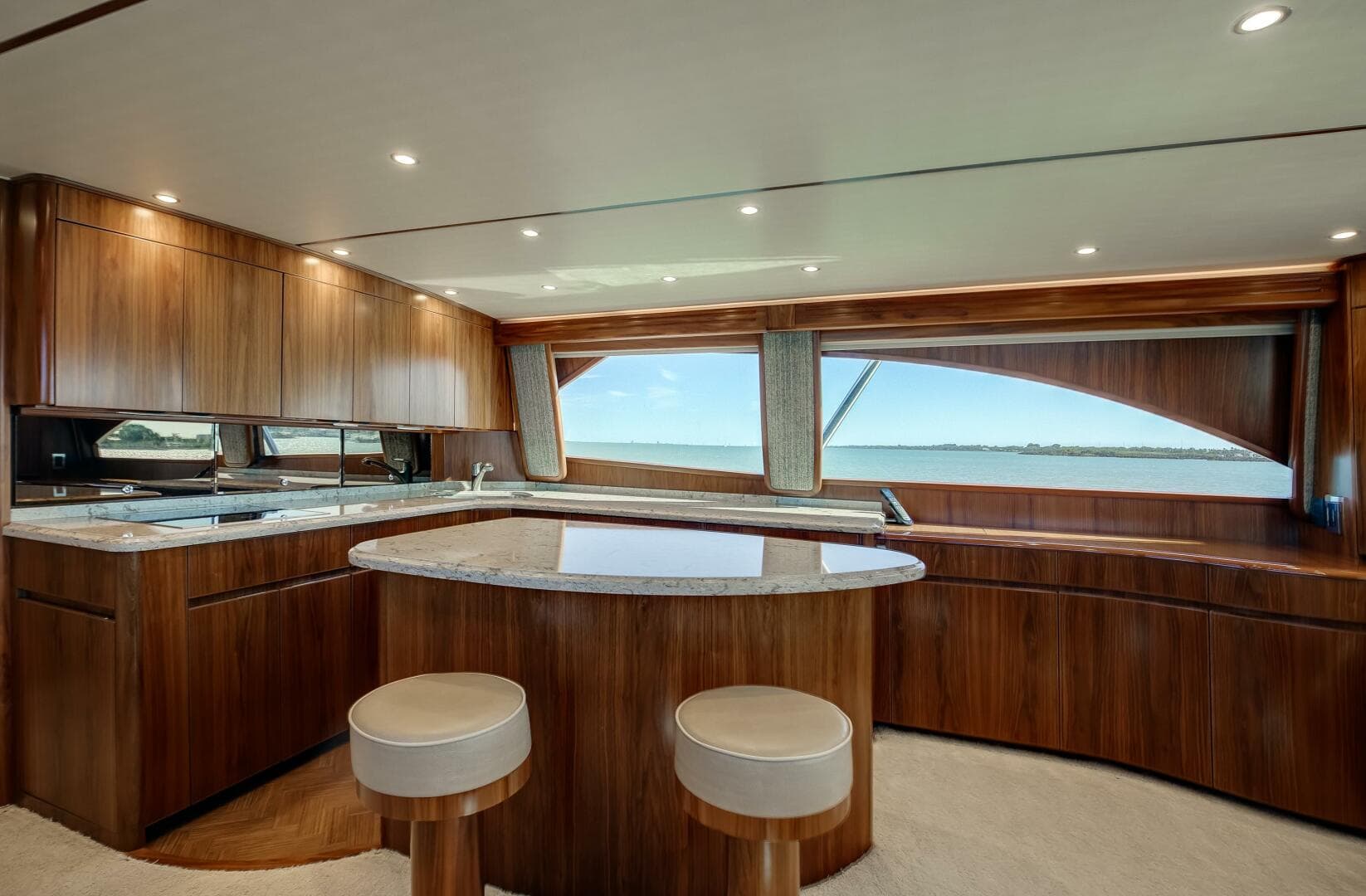 2019 Viking Convertible — photo 5