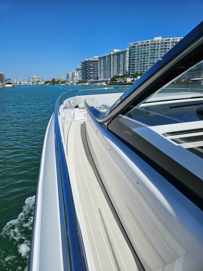 2023 Azimut 42 Verve — photo 6