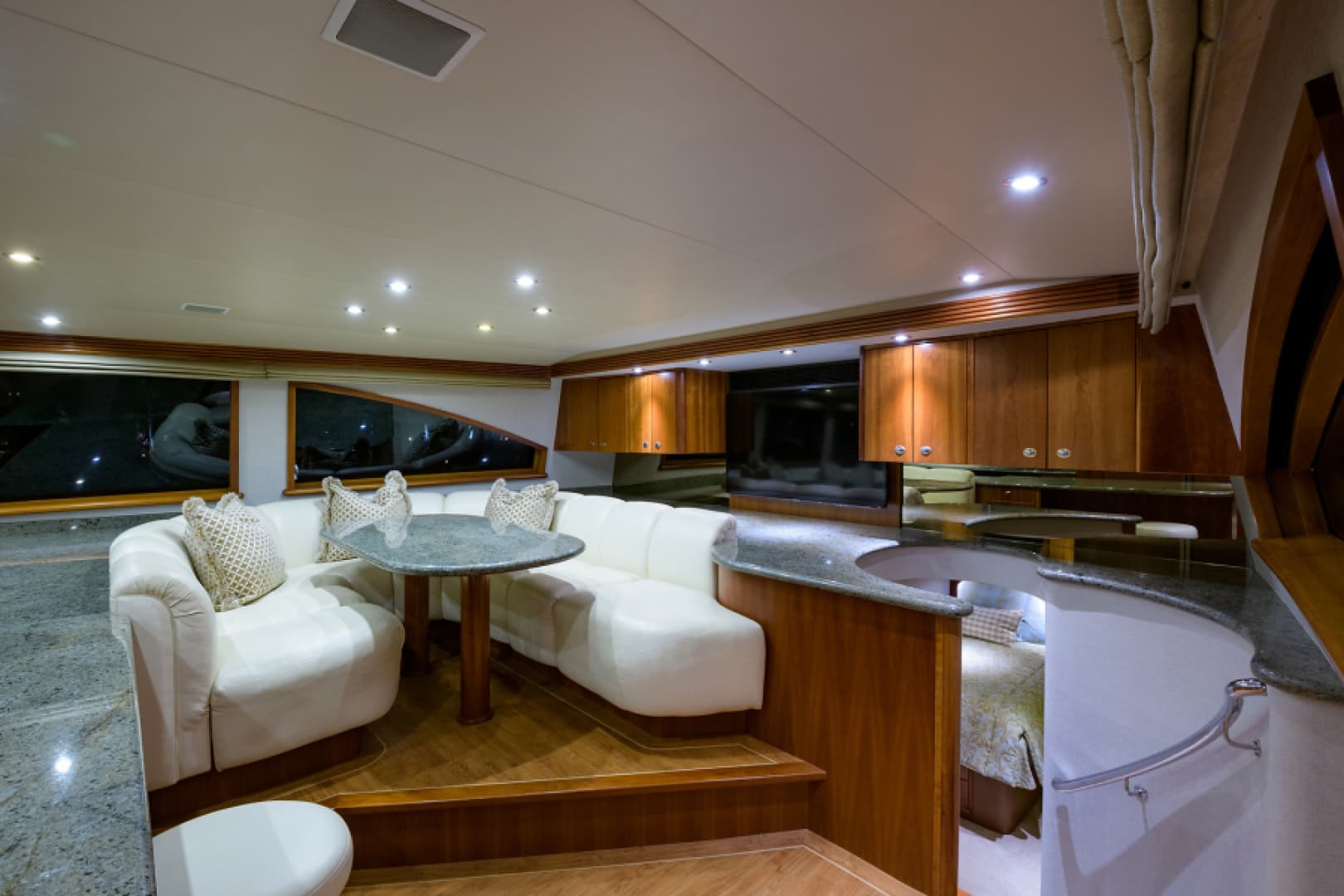 2001 Westport Raised Pilothouse — photo 10