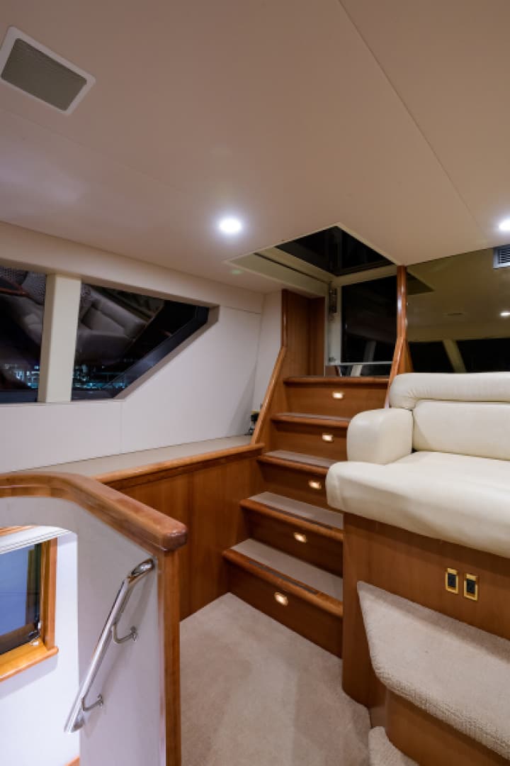 2001 Westport Raised Pilothouse — photo 15