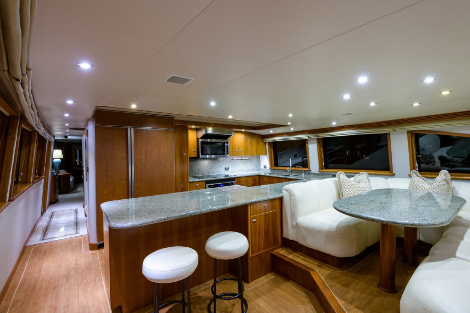 2001 Westport Raised Pilothouse — photo 9