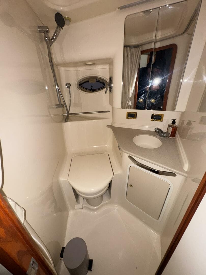 2000 Sea Ray 460 Sundancer — photo 30