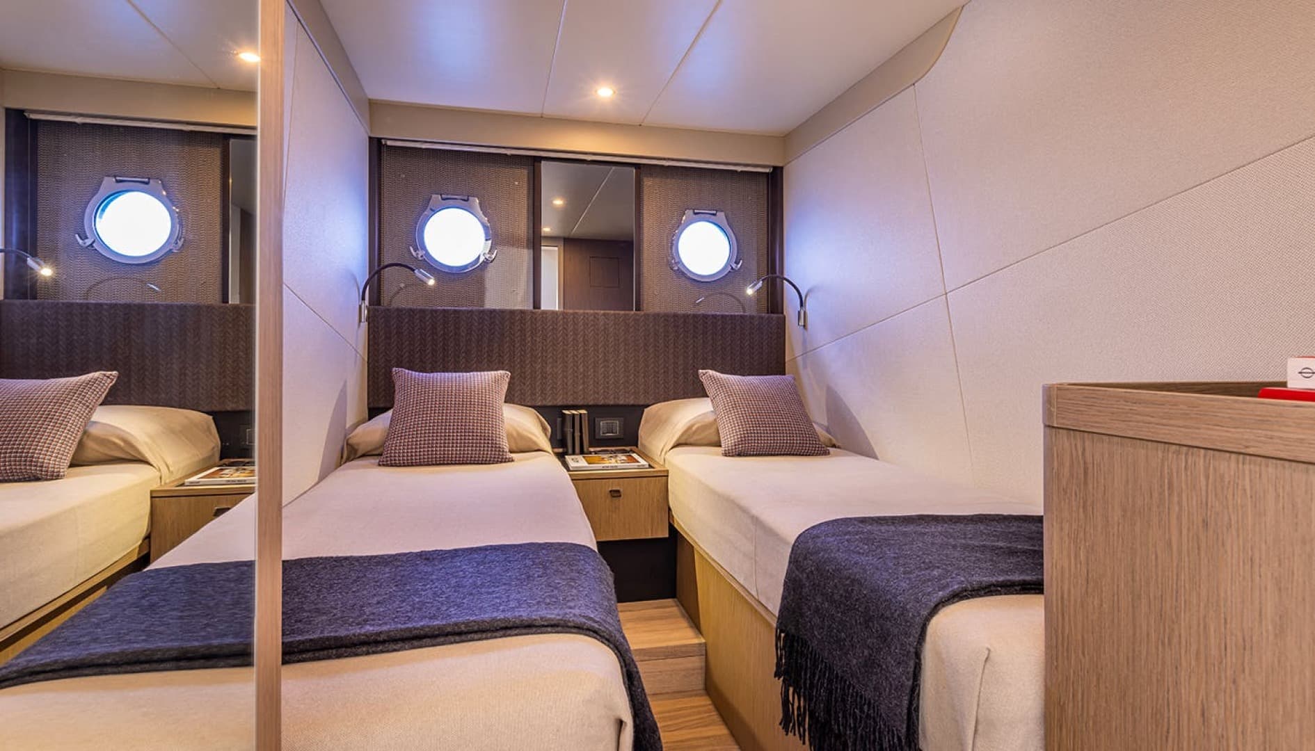 2024 Absolute Yachts — photo 12