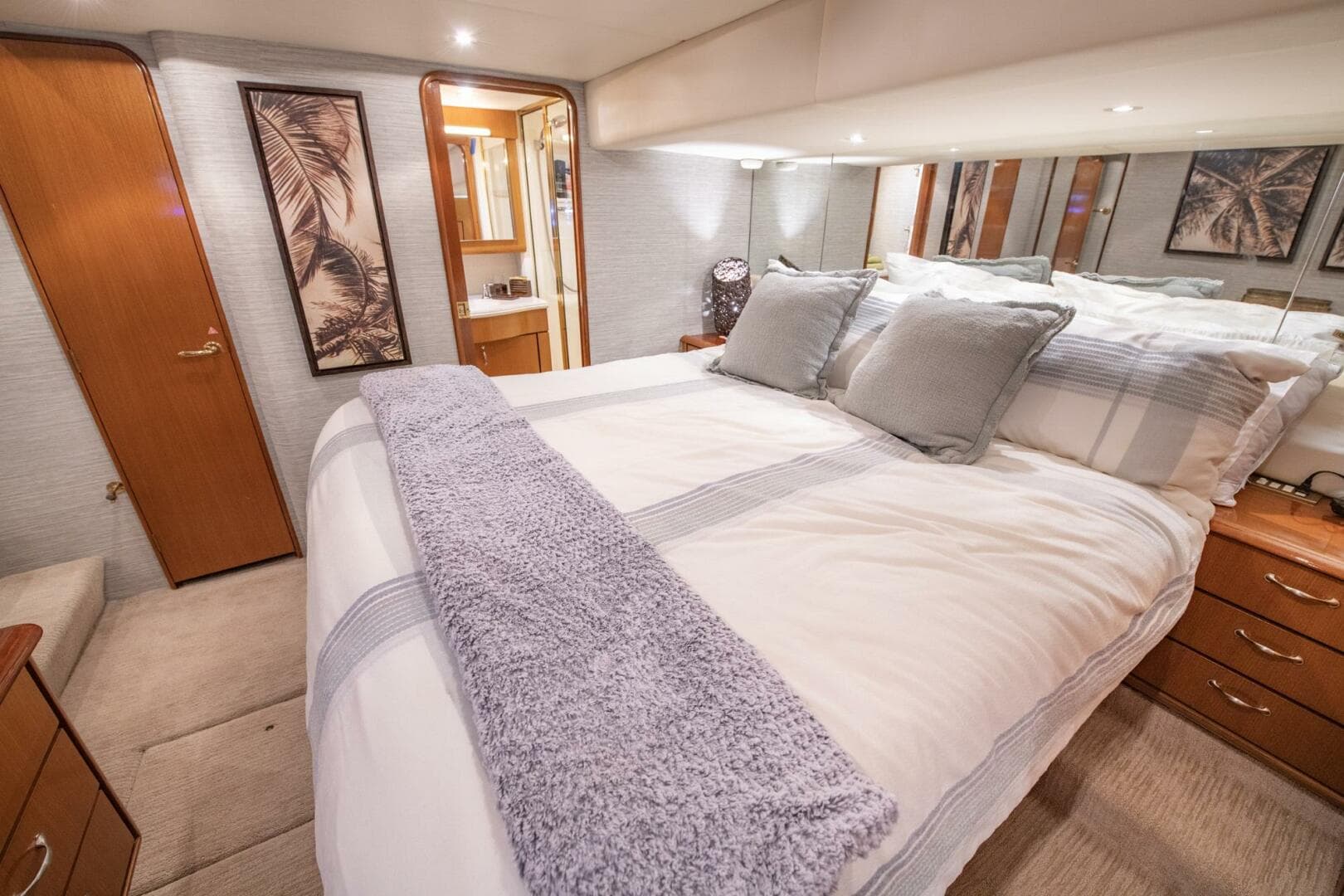 2003 Ocean Yachts 62 Super Sport Eb — photo 43