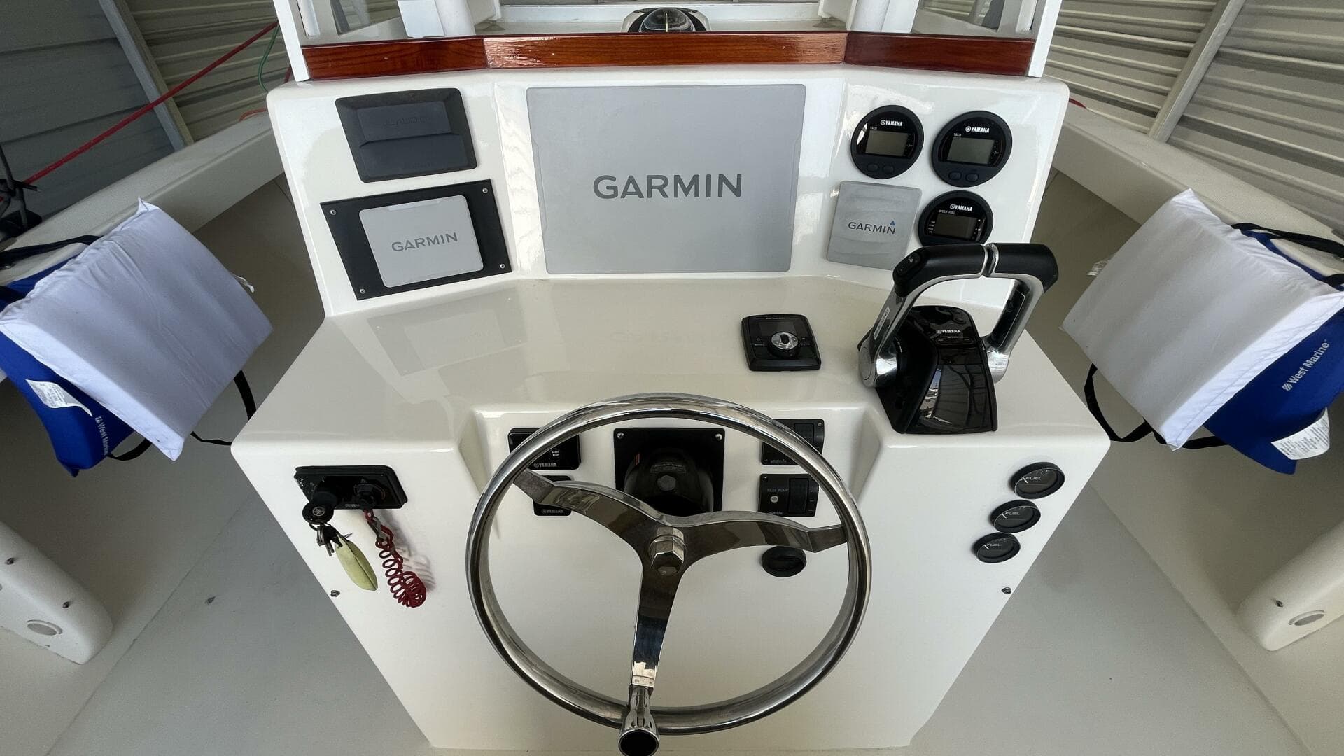 1990 Ocean Master 31 — photo 7