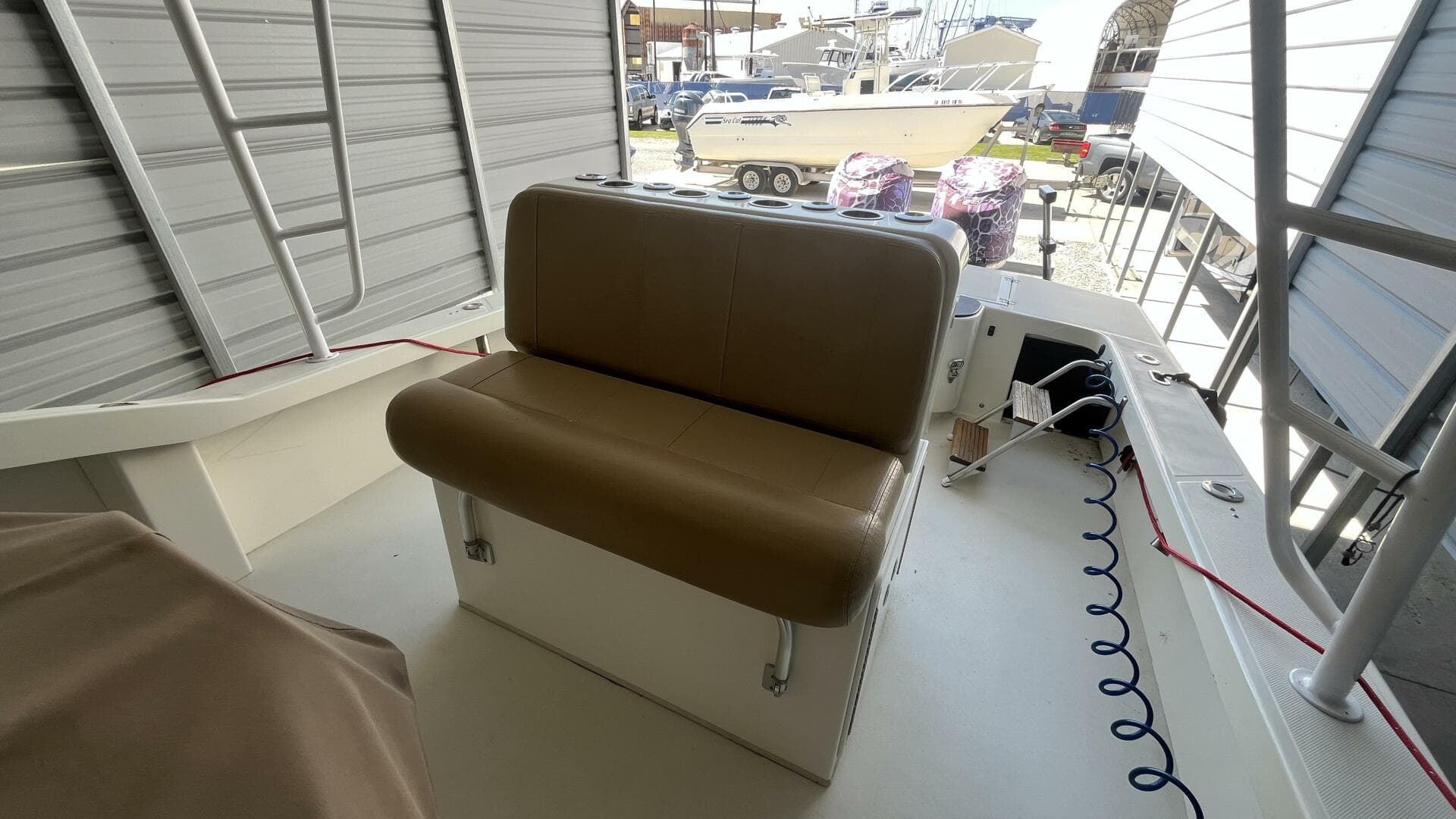 1990 Ocean Master 31 — photo 8