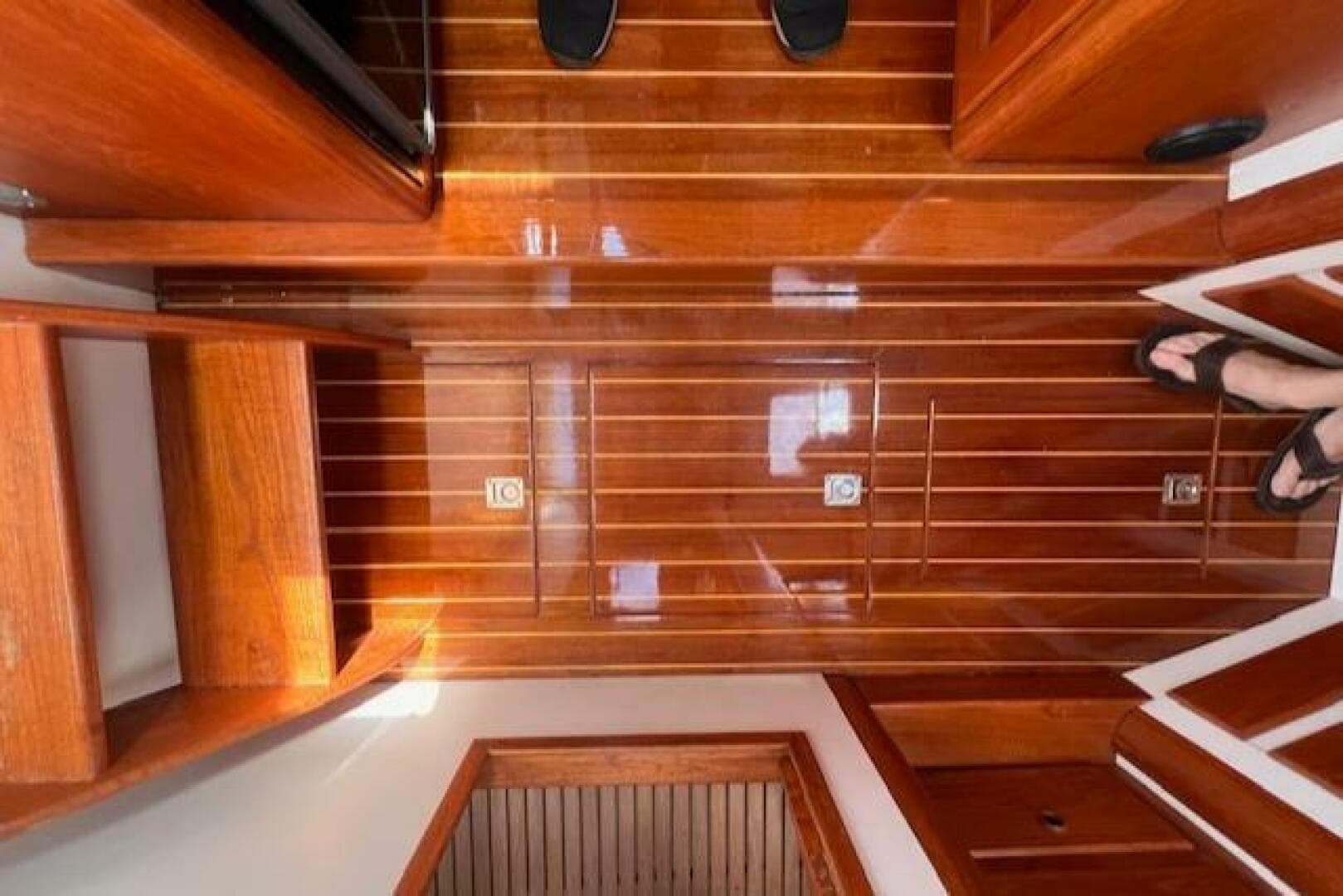 1999 Duffy Pilots Point 31 Downeast Express — photo 27