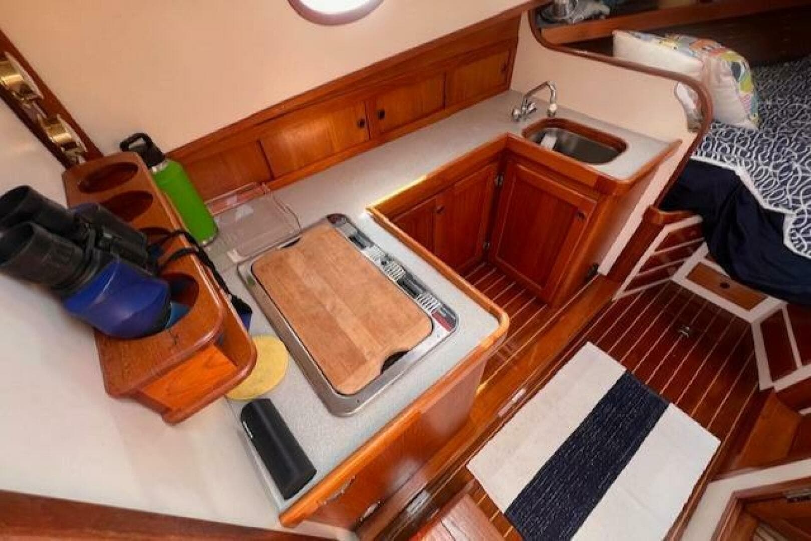 1999 Duffy Pilots Point 31 Downeast Express — photo 33