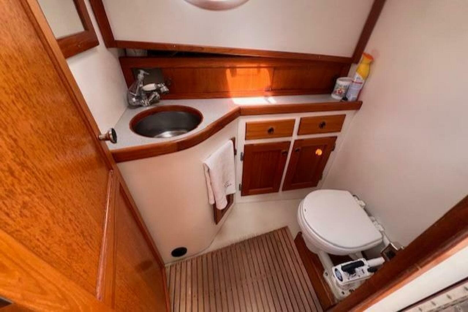 1999 Duffy Pilots Point 31 Downeast Express — photo 26