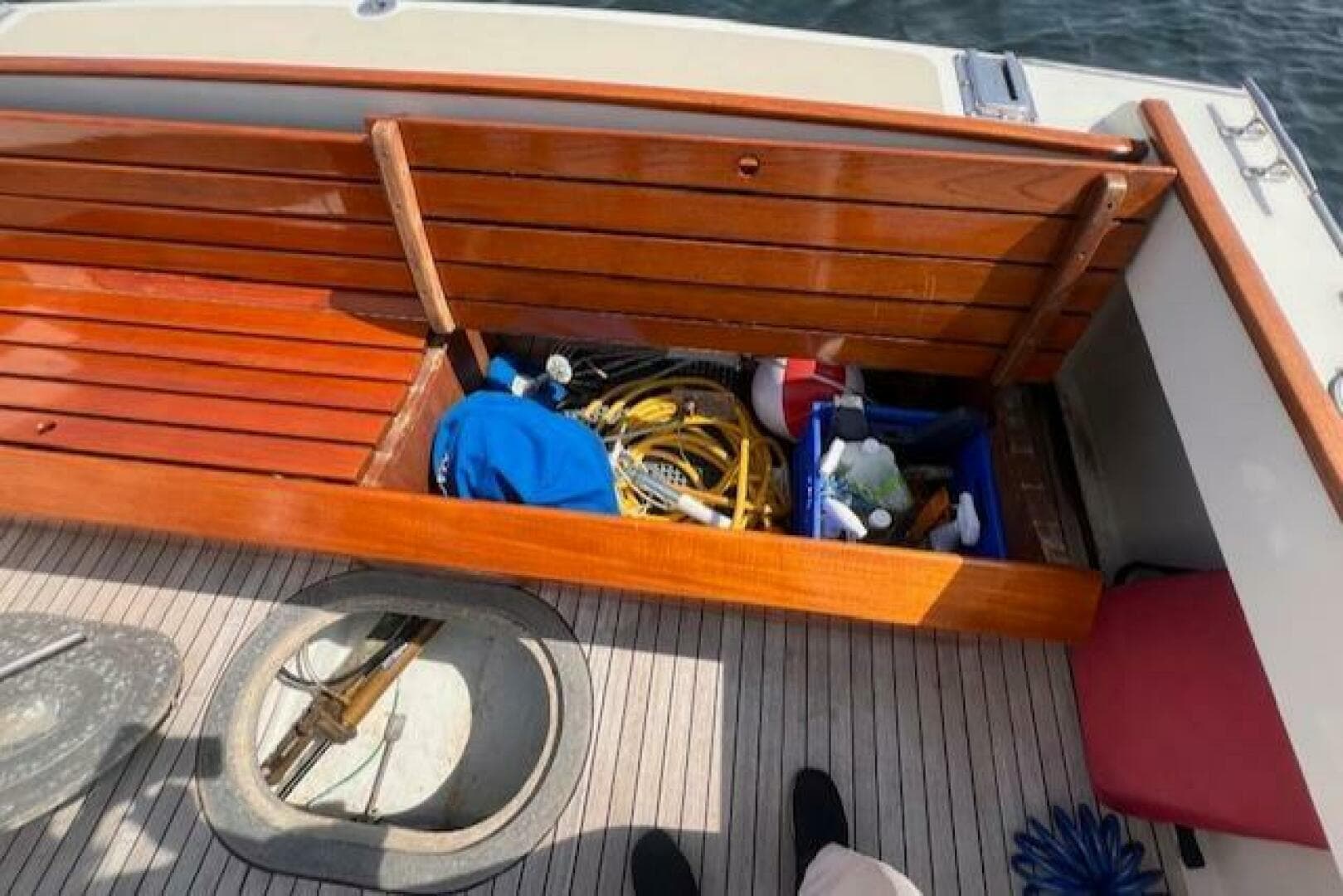 1999 Duffy Pilots Point 31 Downeast Express — photo 20