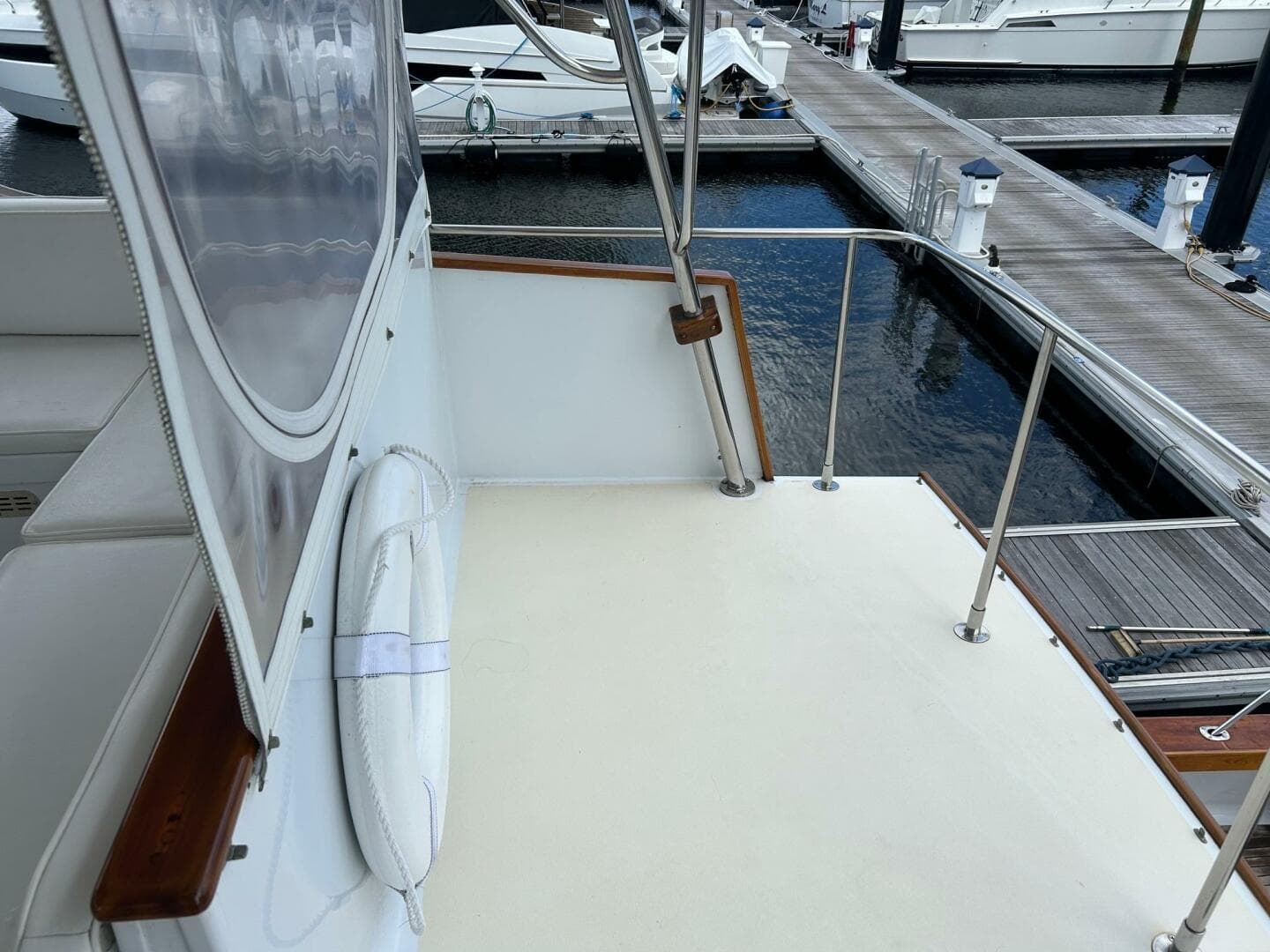 1987 Lyman-Morse Flybridge Cruiser — photo 19