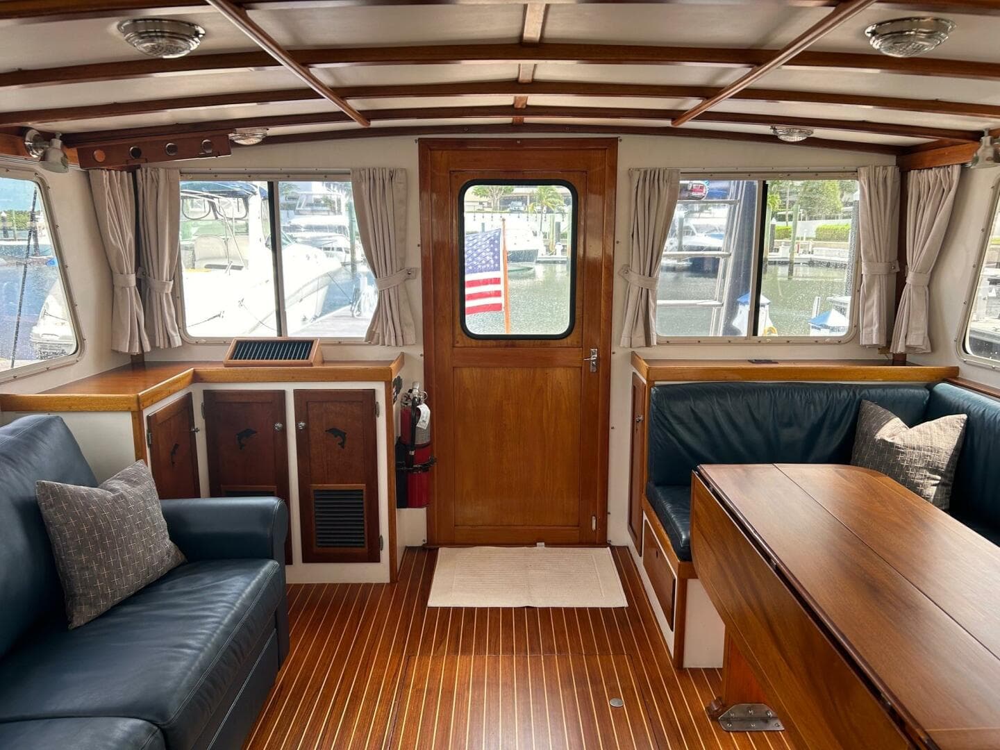 1987 Lyman-Morse Flybridge Cruiser — photo 4
