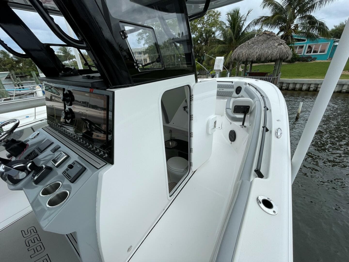 2023 Sea Pro 320 Dlx — photo 26