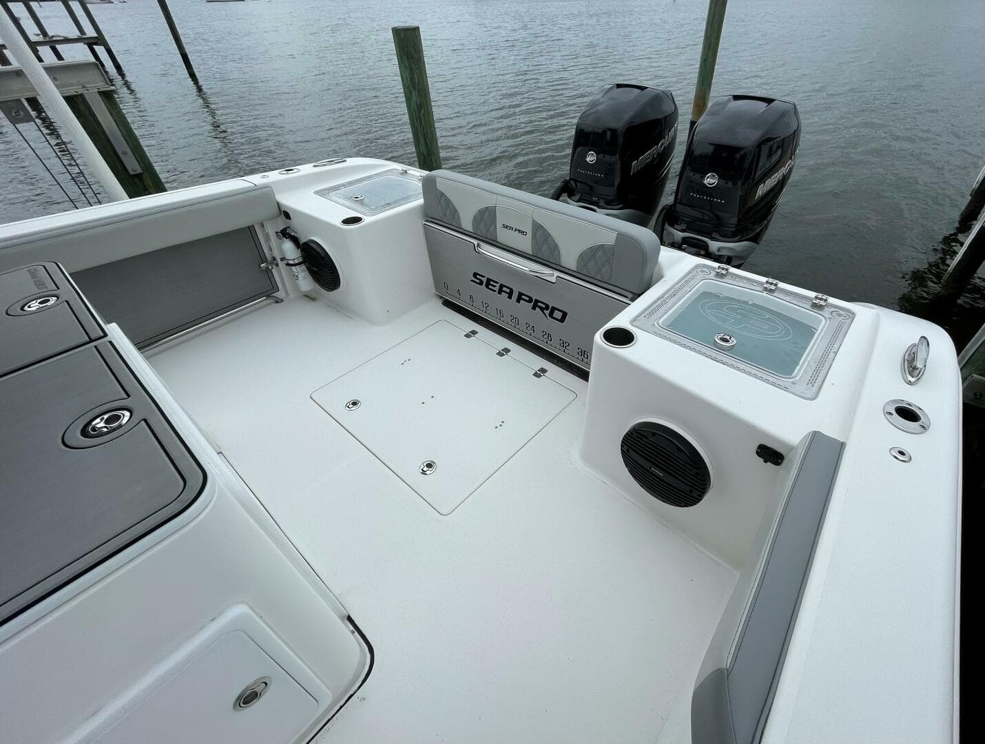 2023 Sea Pro 320 Dlx — photo 13