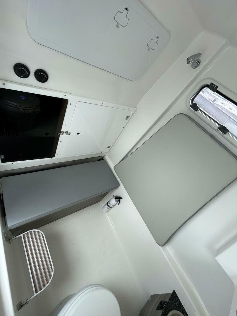 2023 Sea Pro 320 Dlx — photo 28