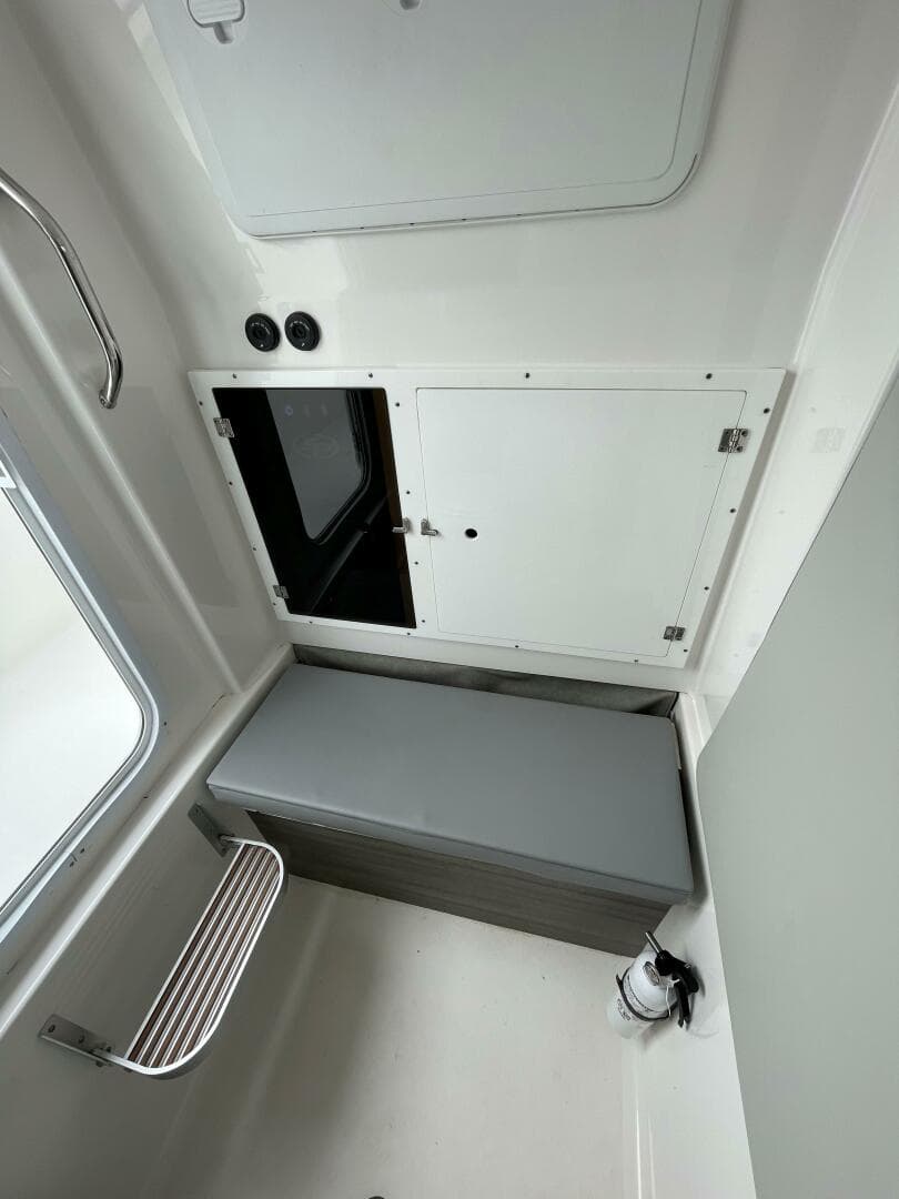 2023 Sea Pro 320 Dlx — photo 30