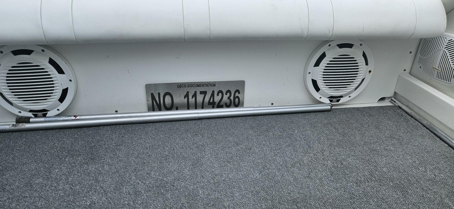 2004 Formula 382 Fastech — photo 17