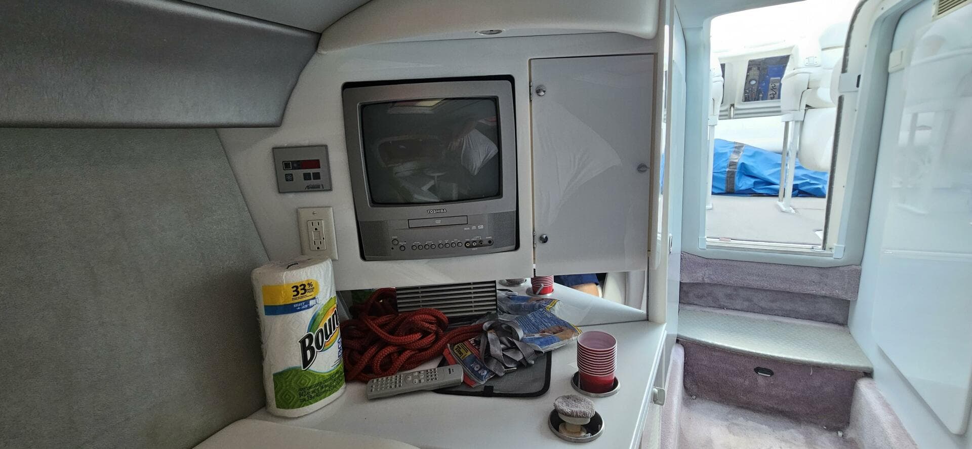 2004 Formula 382 Fastech — photo 21