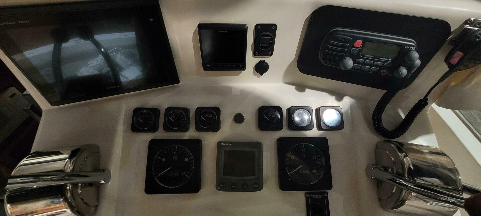 1996 Albemarle 27 — photo 36