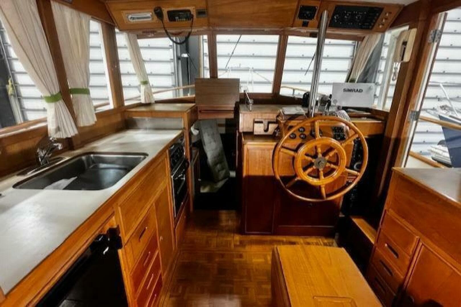 1984 Grand Banks Trawler — photo 49