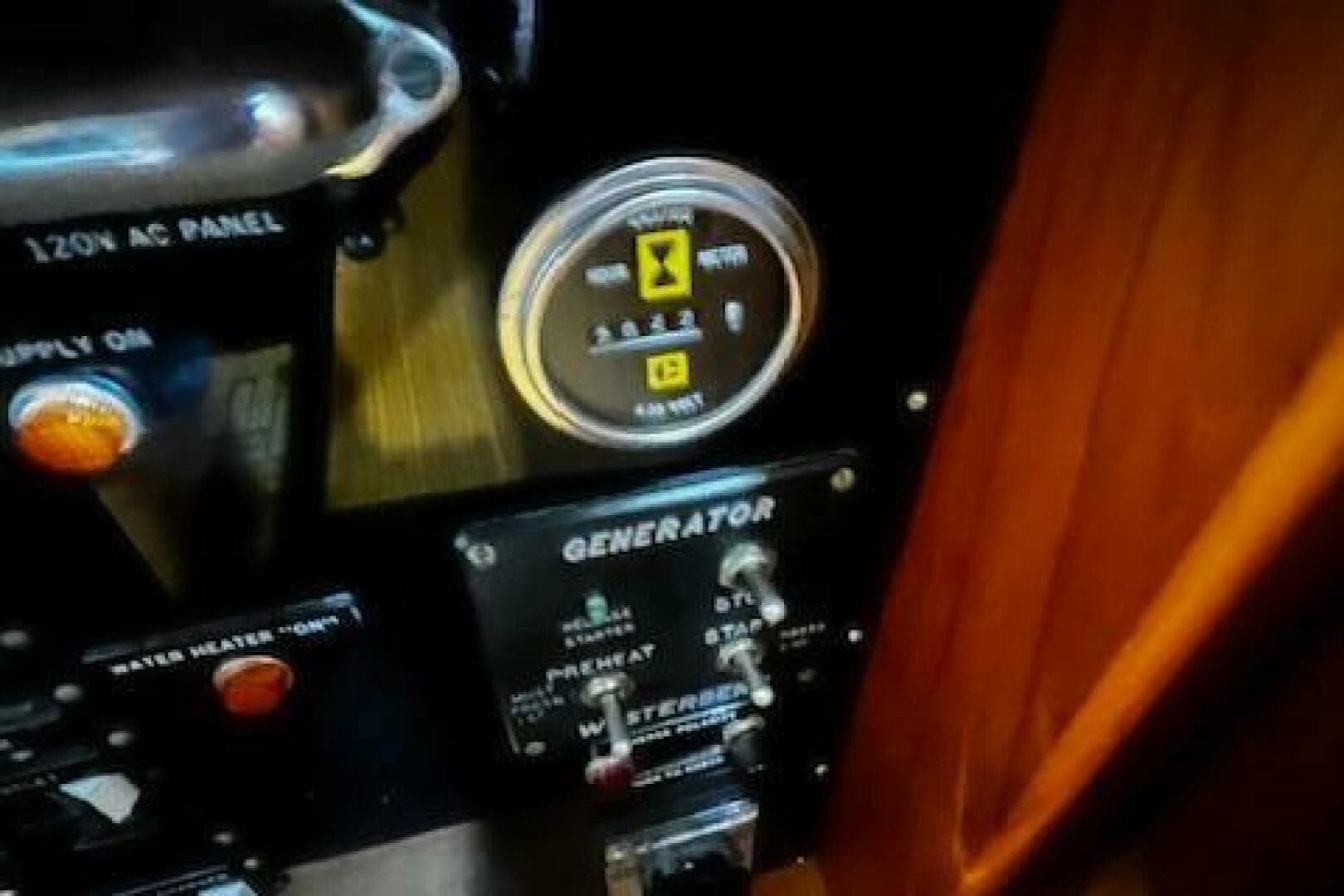 1984 Grand Banks Trawler — photo 34