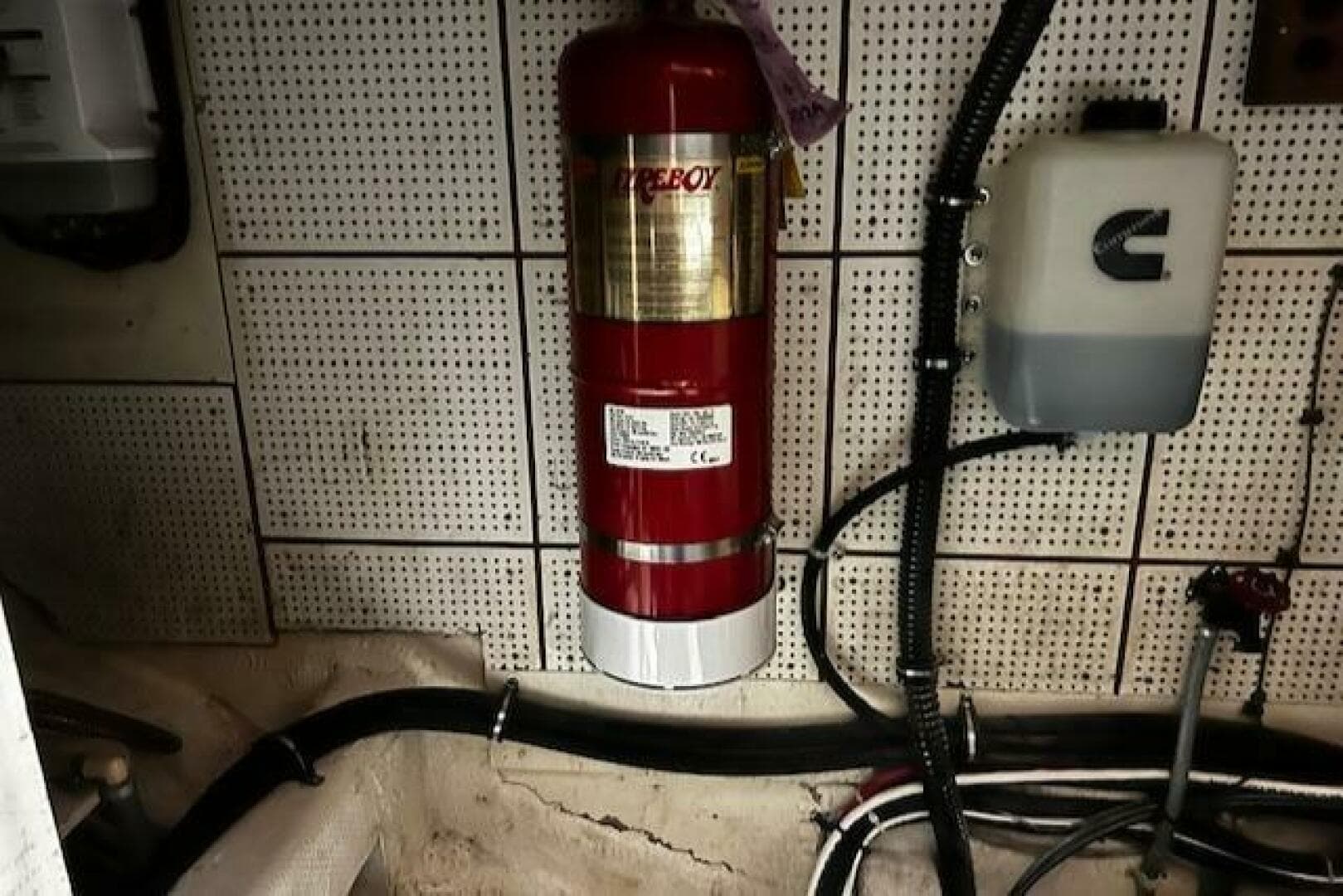 1984 Grand Banks Trawler — photo 9