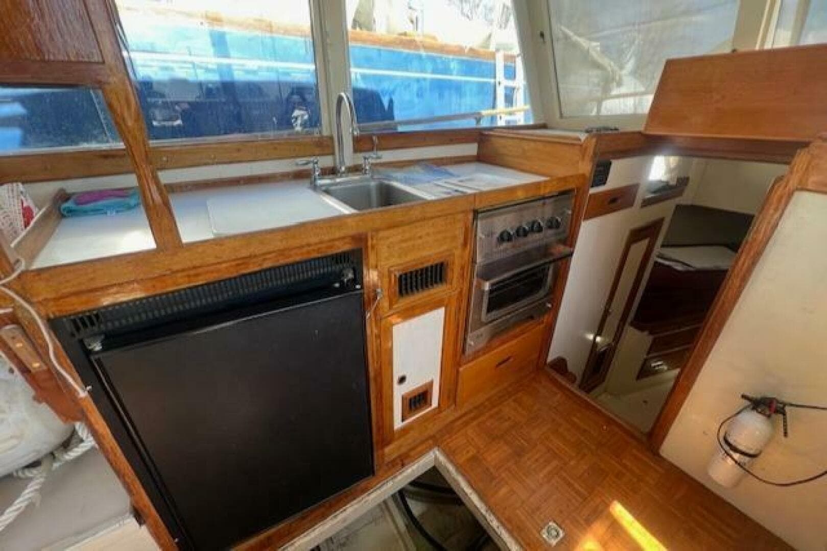 1972 Grand Banks Trawler — photo 18