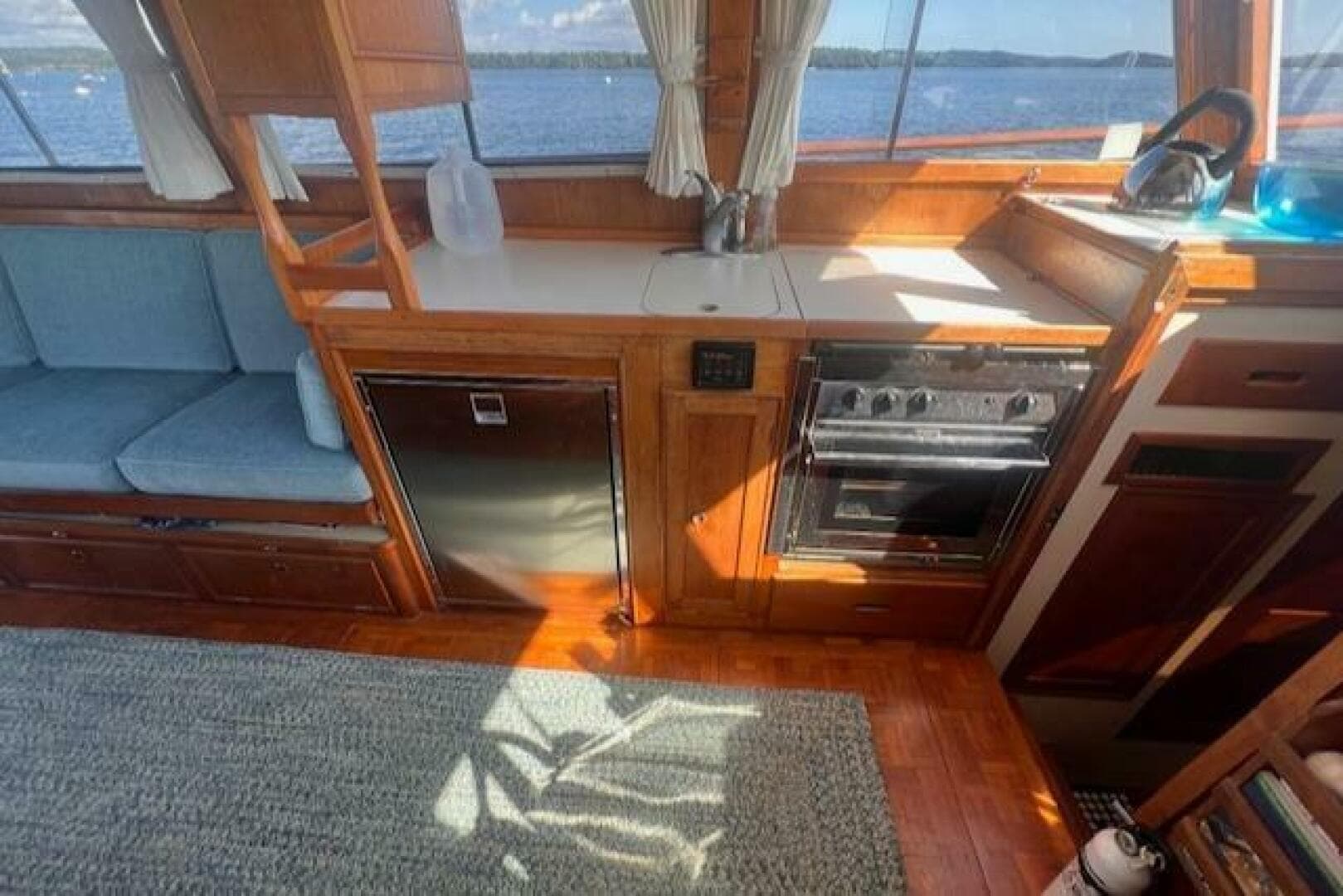1980 Grand Banks 32 Flybridge Trawler — photo 35
