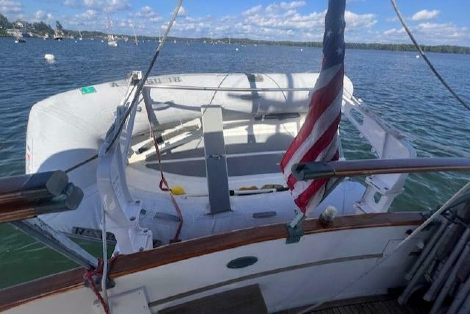 1980 Grand Banks 32 Flybridge Trawler — photo 19