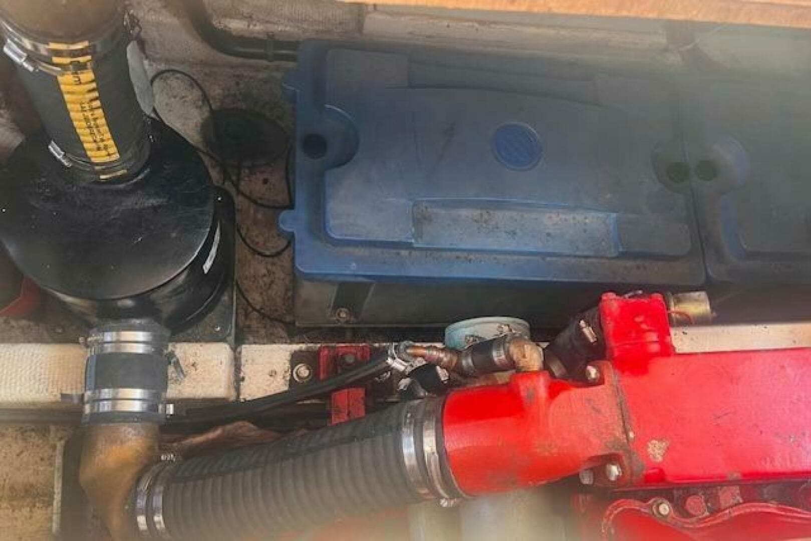 1980 Grand Banks 32 Flybridge Trawler — photo 11